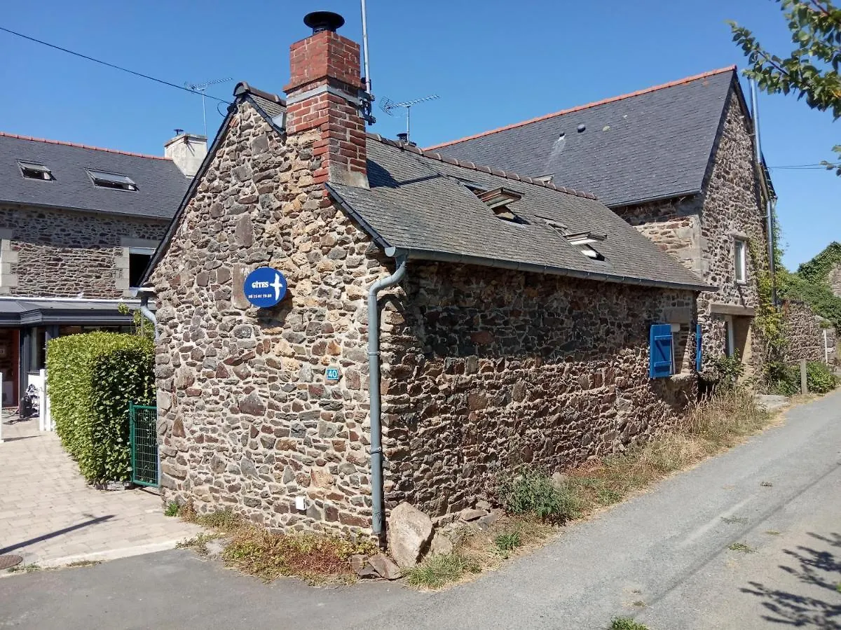 Maisonnette Et Gite Proches De La Mer Plouha 0*,  France